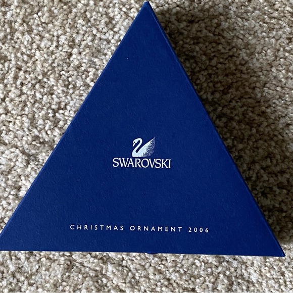 Swarovski Crystal 2006 snowflake Christmas ornament with COA and box - Picture 4 of 9